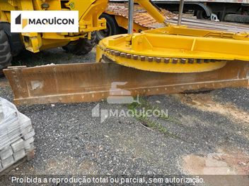 Motoniveladora New Holland RG170B