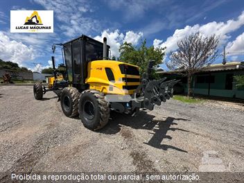 Motoniveladora New Holland RG170B