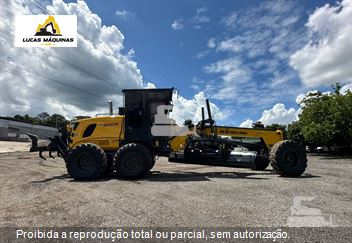 Motoniveladora New Holland RG170B