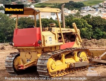 Trator de Esteira Caterpillar D6D