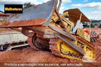Trator de Esteira Caterpillar D6D