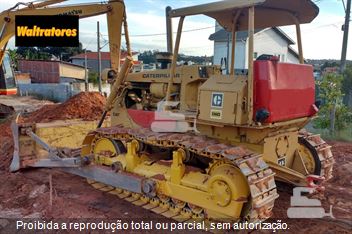 Trator de Esteira Caterpillar D6D