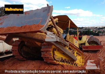 Trator de Esteira Caterpillar D6D