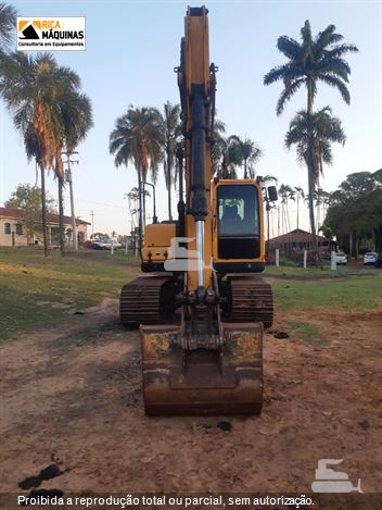 Escavadeira Hyundai R140LC-9S