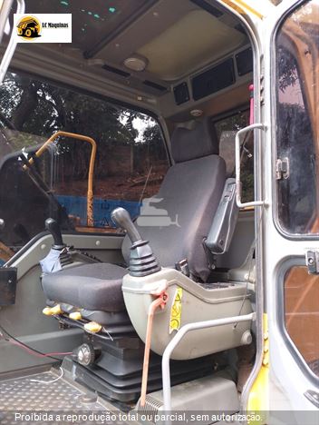Escavadeira Volvo EC140B