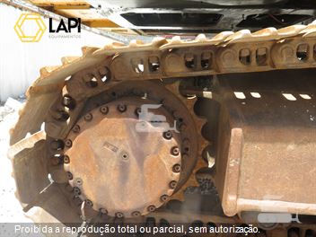 Escavadeira Hyundai R250LC-7