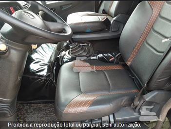 Caminhão Mercedes-Benz Atego 2426 6x2 2p (Diesel) (E5)