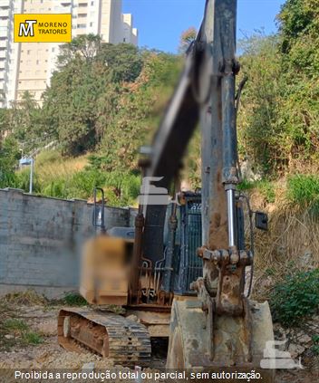 Escavadeira John Deere 130G