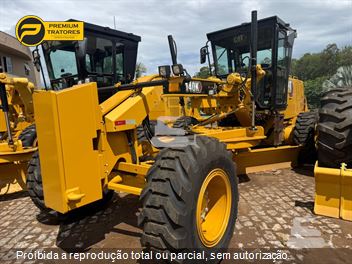 Motoniveladora Caterpillar 140K