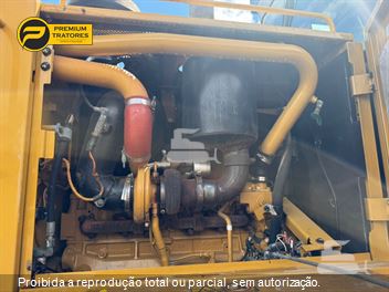 Motoniveladora Caterpillar 140K