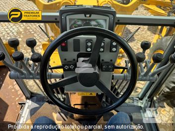 Motoniveladora Caterpillar 140K