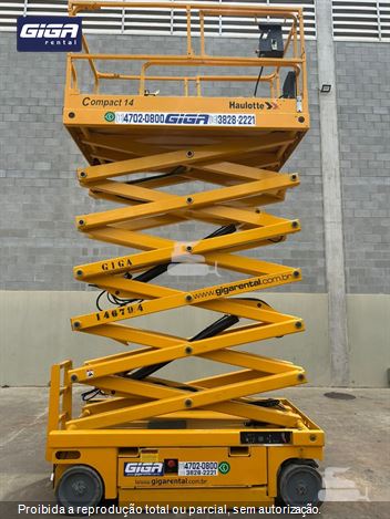 Plataforma Aérea (Elevatória) Haulotte Compact 14