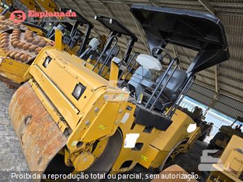 Rolo Compactador Caterpillar CB-434D