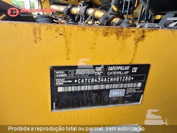 Rolo Compactador Caterpillar CB-434D