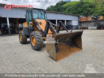 Pá Carregadeira Case W20E