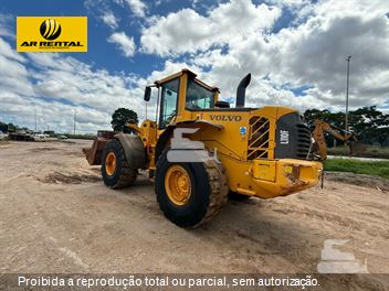 Pá Carregadeira Volvo L110F