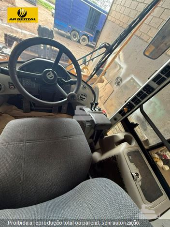 Pá Carregadeira Volvo L110F