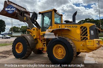 Pá Carregadeira Volvo L110F