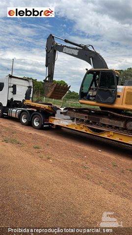 Escavadeira John Deere 210G
