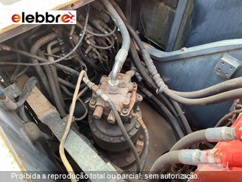 Escavadeira Link-Belt 210X2