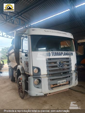 Caminhão Volkswagen 31-320 E Constellation 6x4 3-Eixos 2p (Diesel)