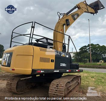 Escavadeira Caterpillar 320D2L