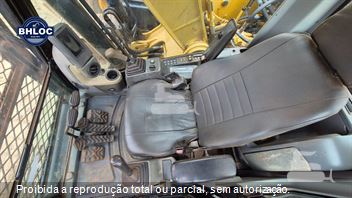 Escavadeira Caterpillar 320D2L