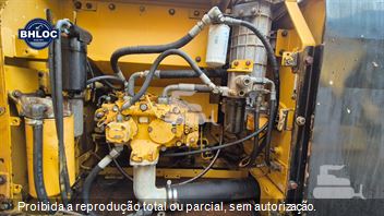 Escavadeira Caterpillar 320D2L