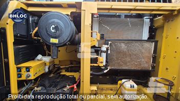 Escavadeira Caterpillar 320D2L