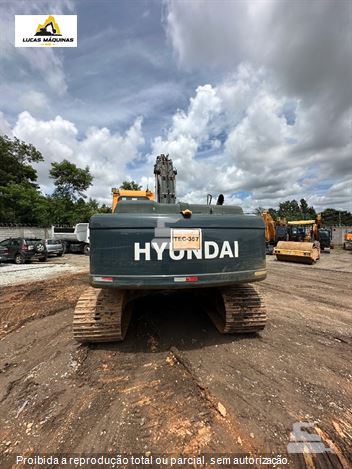 Escavadeira Hyundai R220LC-9S