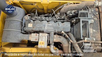 Escavadeira Komatsu PC210