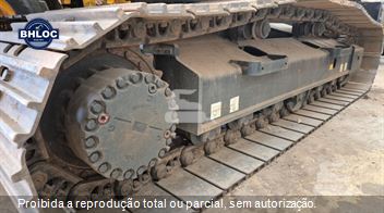 Escavadeira Komatsu PC210