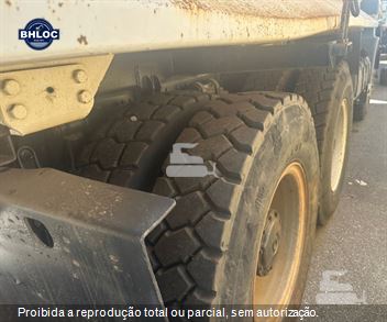Caminhão Mercedes-Benz Axor 4144 K 6x4 2p (diesel)