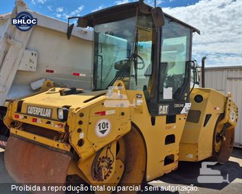 Rolo Compactador Caterpillar CB-534D