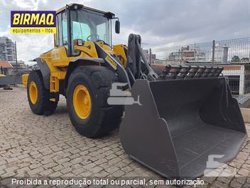 Pá Carregadeira Volvo L120 F