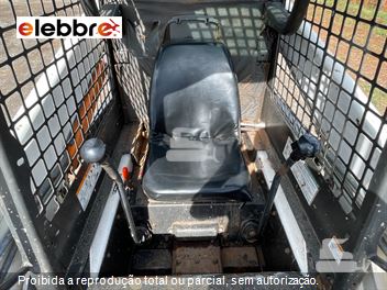Mini-Carregadeira Bobcat S150