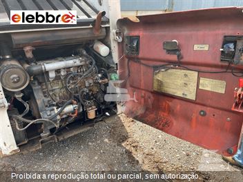 Mini-Carregadeira Bobcat S150