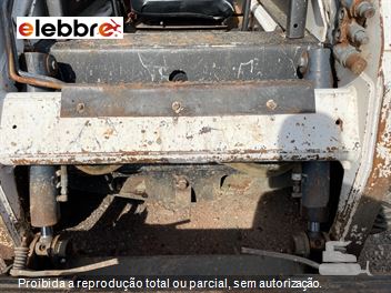 Mini-Carregadeira Bobcat S150