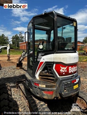 Mini-Escavadeira Bobcat E26
