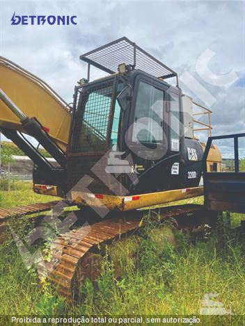 Escavadeira Caterpillar 320D2