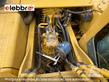 Escavadeira Komatsu PC300