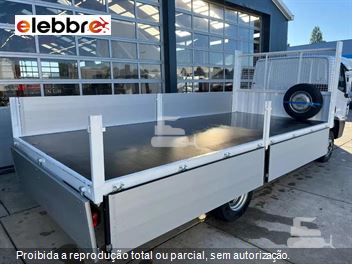 Caminhão Mercedes-Benz Accelo 915C 2p (diesel)