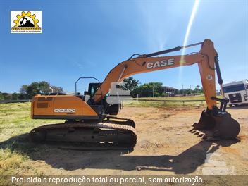Escavadeira Case CX220C