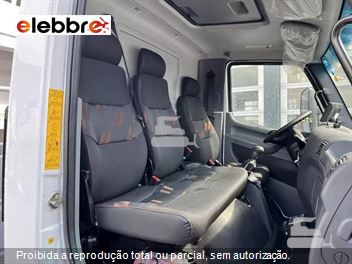 Caminhão Mercedes-Benz Accelo 815 2p (Diesel) (E5)