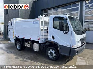 Caminhão Mercedes-Benz Accelo 815 2p (Diesel) (E5)