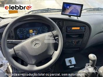 Caminhão Mercedes-Benz Accelo 815 2p (Diesel) (E5)