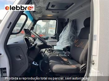 Caminhão Mercedes-Benz Accelo 815 2p (Diesel) (E5)