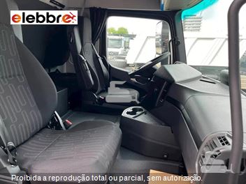 Caminhão Mercedes-Benz Axor 4140 K 6x4 2p (diesel)