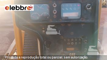 Trator de Esteira Caterpillar D8R