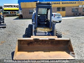 Mini-Carregadeira Volvo MC90B